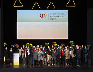csm Deutscher Engagementpreis 2021 alle Preistraeger zusammen Foto David Ausserhofer Deutscher Engagementpreis f67f877b55