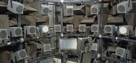 Labor mit Lautsprechern